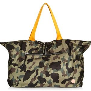 NWT shortyLOVE Weekender Travel Bag